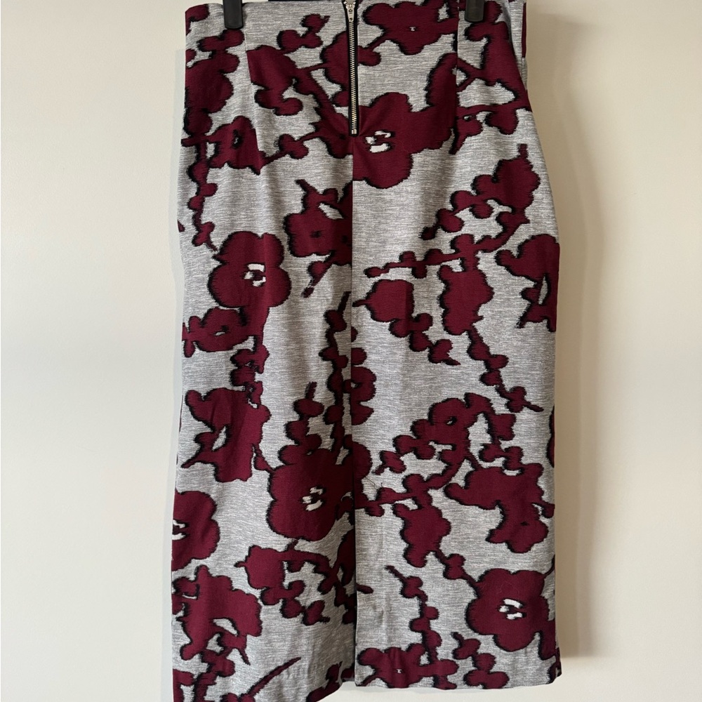 Zara Studio Limited Edition Grey Burgundy Floral Midi Skirt M High Waist Pleated - Picture 2 of 12